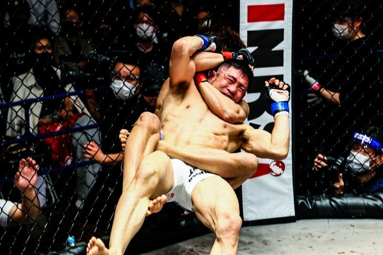 2021年3月、平良達郎はDREAMやRIZINにも参戦したベテランの前田吉朗と対戦　©Susumu Nagao