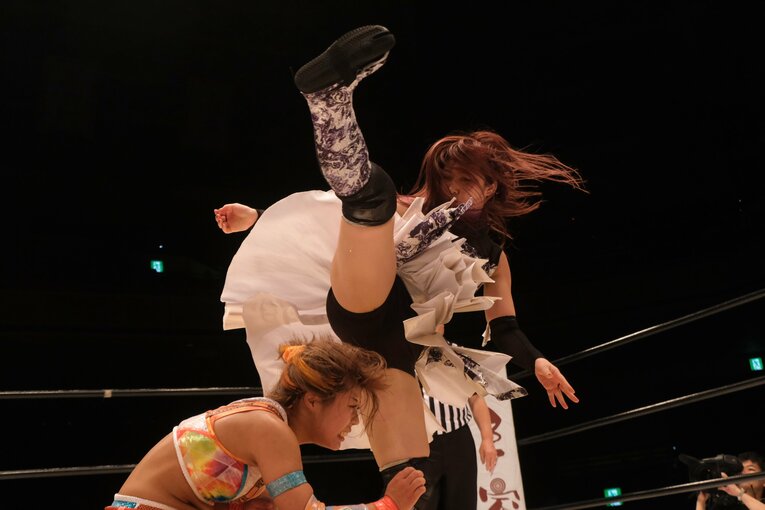 「この子は強いよ」神取忍が認めた…格闘界のホープだったNØRIがプロレスに受けた衝撃「神取さんがRIZINでギャビと…こういうのアリなのか」《特別グラビア》(78)