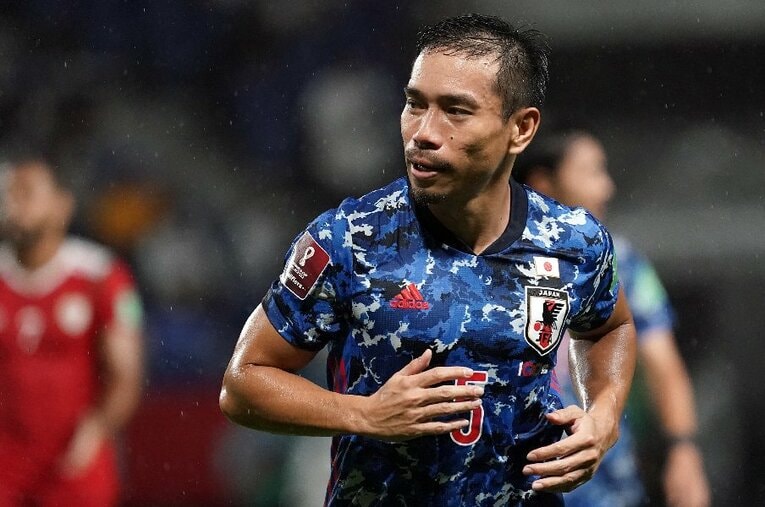 昨年11年ぶりに古巣・FC東京に戻った長友佑都。W杯4大会連続出場への想いを語った ／ photograph by Getty Images