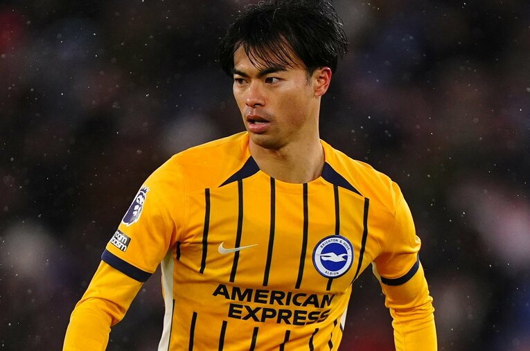 12月8日、敵地でのレスター戦。2－2でまさかのドロー後、三笘薫（27歳）が取った行動とは ／ photograph by Getty Images