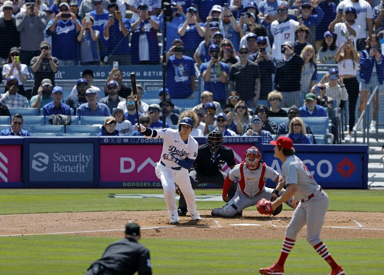 ドジャースタジアムでの初安打　©Getty Images
