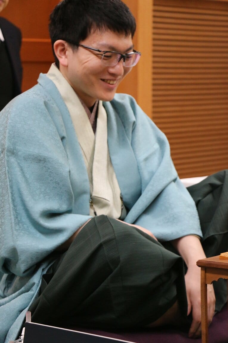 王将戦第5局、激選後の2人の様子（写真は右に続きます）　©Shintaro Okawa