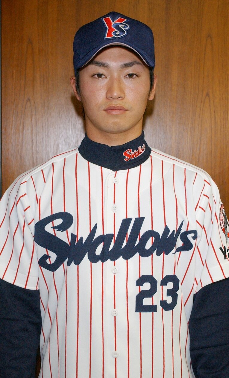 早稲田大学からドラフト4巡目で指名され、ヤクルトに入団した青木宣親（2003年）　©︎JIJI PRESS