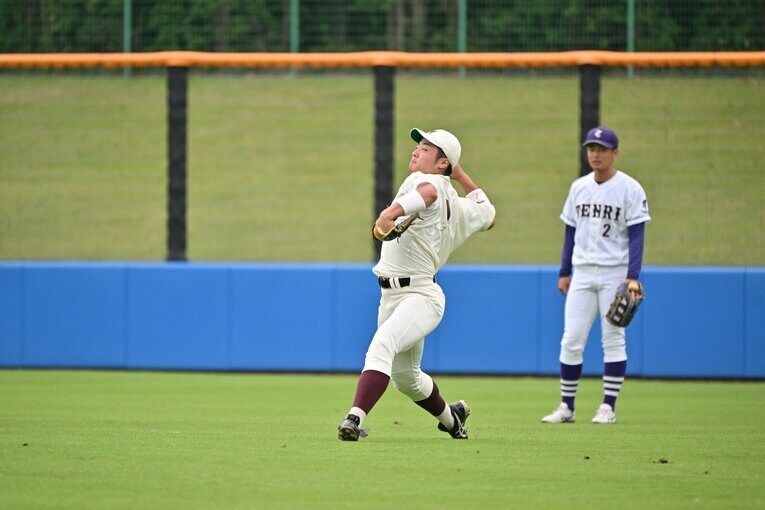 楽天から5位指名を受けたスラッガー・吉納翼。大学ジャパンにも選出され、強肩も武器だ　©Hideki Sugiyama