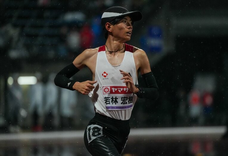 4月に入社したばかりの日本生命のユニフォームで日本選手権に出場した若林　©︎Satoshi Wada