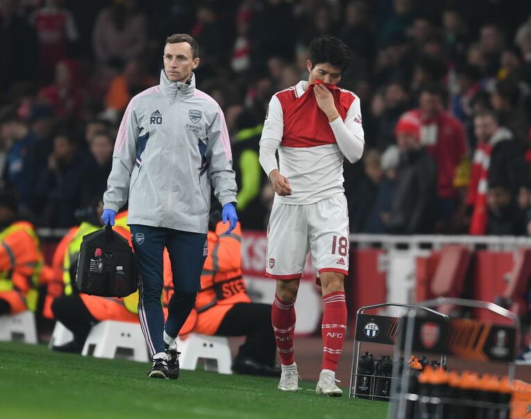 11月3日の試合で73分から途中出場したものの、15分後の88分に無念の交代となった冨安　©Getty Images