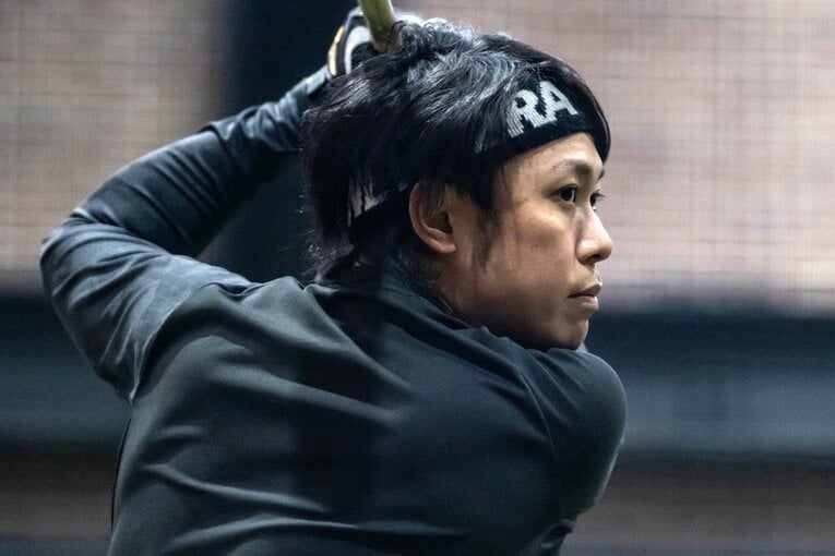 阪神時代よりも「シンプルな動き」にこだわっているという現在の打撃フォーム　©Takuya Sugiyama