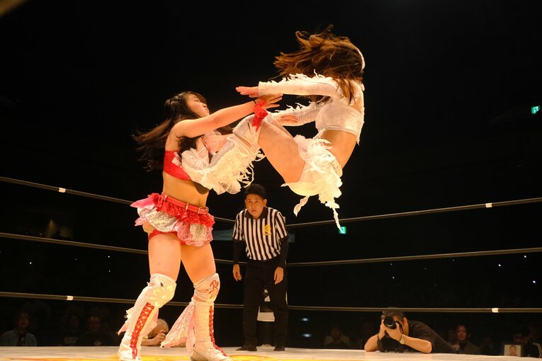 高校3年生の女子プロレスラー・心希（しんの）【スワイプするとそのほかの写真もご覧になれます】©Norihiro Hashimoto