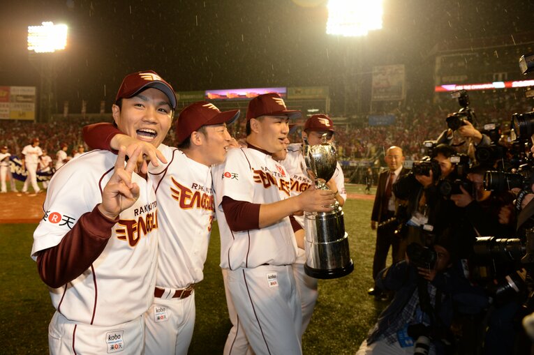 楽天が悲願の日本一になった2013年の日本シリーズではフル回転し、MVPに選ばれた　©Naoya Sanuki