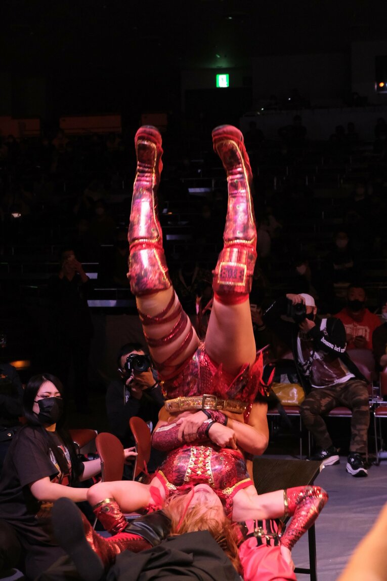 「女子プロレスを背負って立つ」スターダム王者・朱里が語る“朱いベルト”への思い…岩谷麻優戦で「ドローは絶対に嫌だった」理由とは？(27)