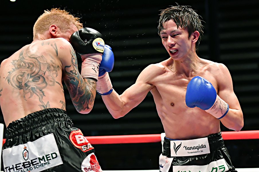 田口良一はなぜ王座を失ったのか。恐怖と、届かなかった1ポイント。<Number Web> photograph by Hiroaki Yamaguchi