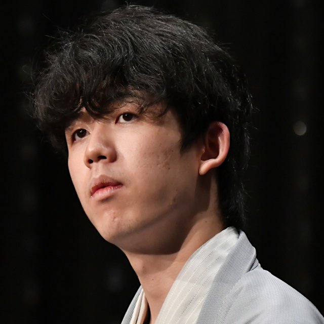 藤井聡太の完璧さに「マジック」はない 天才棋士の台頭に思い出す、若き羽生善治の“伝説”とは