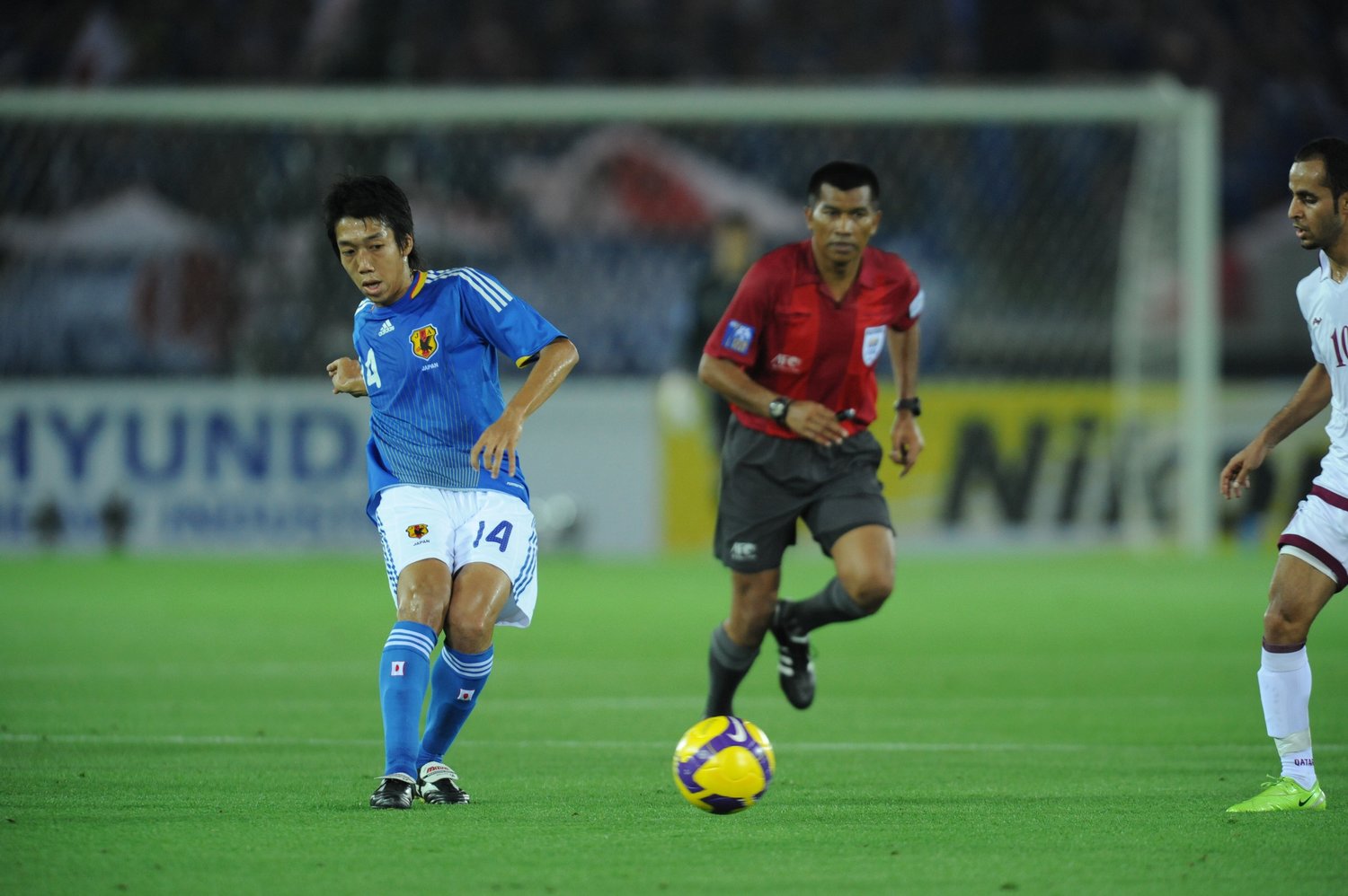 南アフリカW杯最終予選（vsオーストリア）でピッチに立つ中村憲剛氏　©Naoya Sanuki