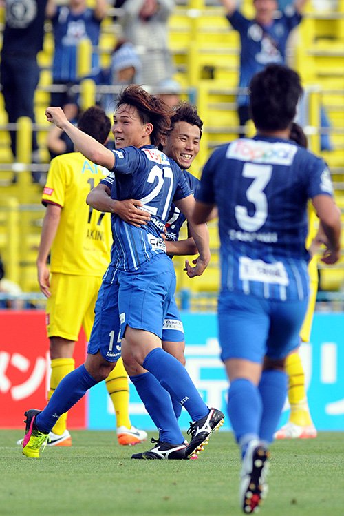 アビスパ福岡時代の邦本(2016年)©︎Getty Images