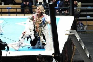 「えっ、鉄柱が折れた？」まさかの理由で試合中止…それでも「ファンに大好評」だった新日本プロレスの“神対応”とは？「オーカーンっていい人ね…」