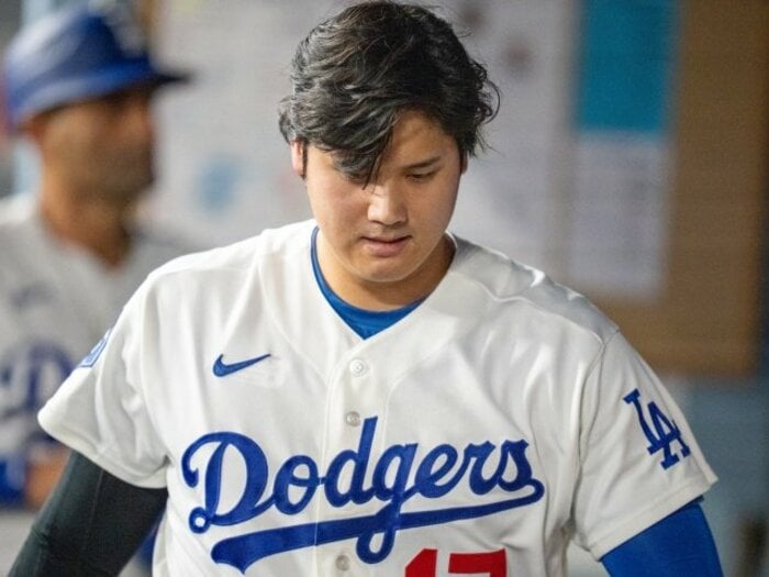 「オオタニ起用の決定権は誰だ？」大谷翔平32歳の“体がもたない”議論…米メディア紛糾「それはみんなが知っていることだ」ドジャースの誤算とは＜Number Web＞ photograph by Getty Images