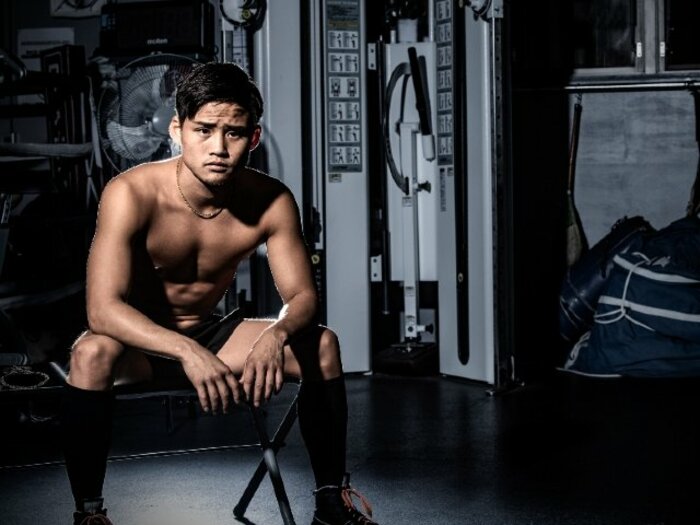 師匠・辰吉の薬師寺戦を超えられるか？ 京口紘人が“因縁の相手”寺地拳四朗との日本人王者対決を語る「立場は自分の方が格上」＜Number Web＞ photograph by Shunsuke Mizukami