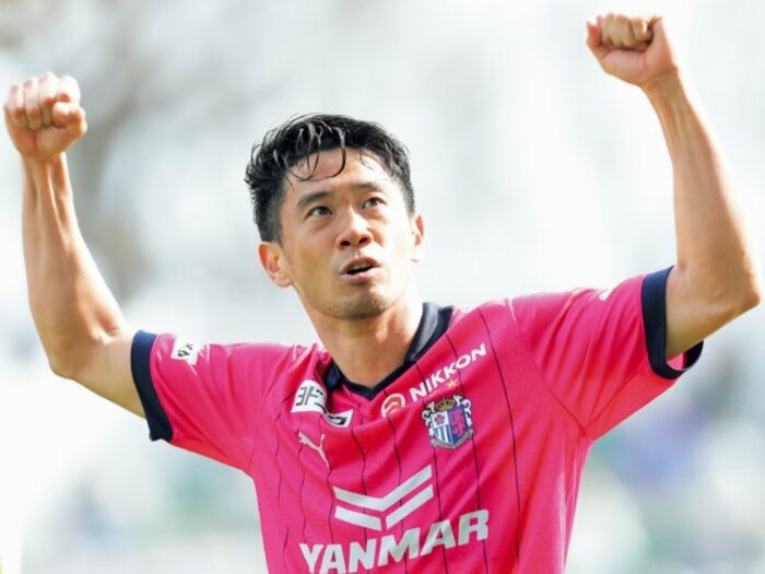 《独占告白》香川真司34歳が明かすJリーグ復帰の決断と孤独「本当にお前はこれでいいのか…」「岡ちゃんはこの4年間、一番話をした人」<Number Web> photograph by J.LEAGUE