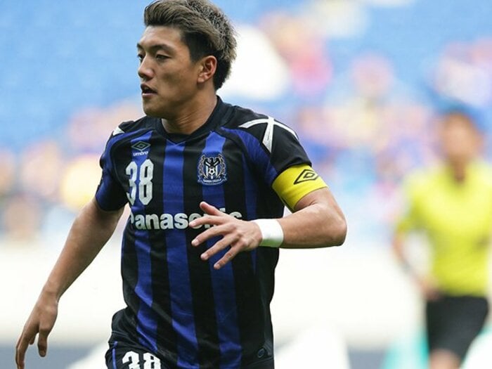 堂安律「なんで出れへんのやろ」ガンバが英才教育を施す天才の苦悩。<Number Web> photograph by J.LEAGUE PHOTOS