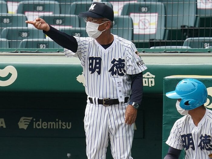 「雨で延びたら…」明徳・馬淵監督が嘆く“練習場の地域格差”と各校監督のホンネ〈近畿勢以外のミスが目立つプレーって?〉<Number Web> photograph by Hideki Sugiyama