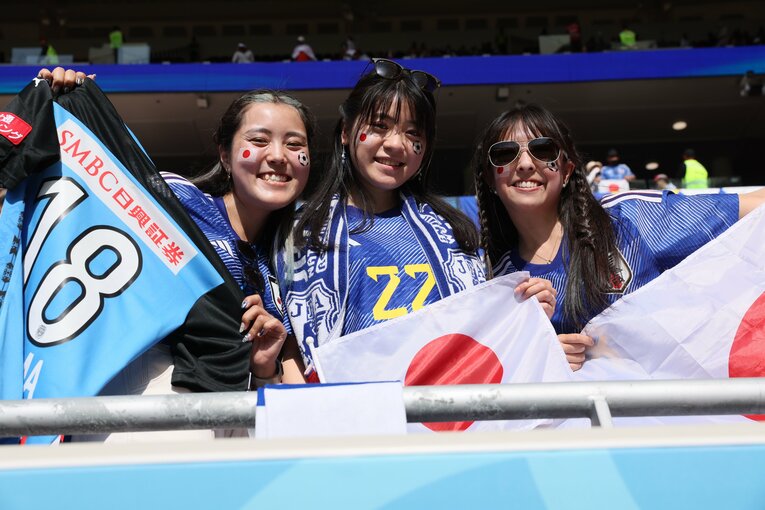 サポーター　©Kaoru Watanabe/JMPA