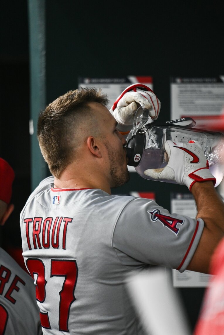 トラウトは特大ボトルを持参　©Nanae Suzuki