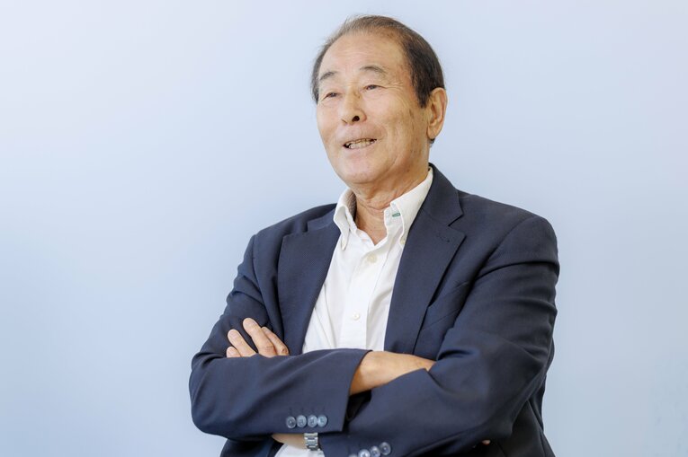 南場オーナーと語り合う高田繁　©Kiichi Matsumoto