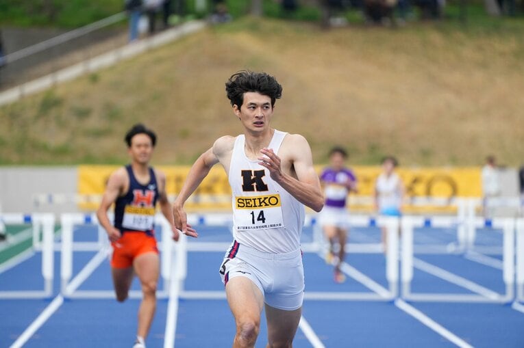 今季初戦の東京六大学対校では400ｍハードルで圧勝　©Satoshi Wada