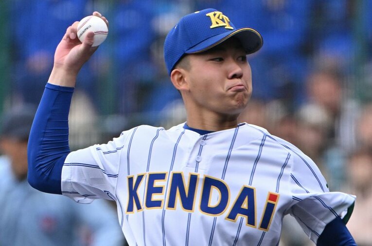 150キロ台後半の剛腕、健大高崎の石垣元気は1位指名必至だが……ほかのドラフト候補高校生でスカウトが高評価なのは誰？ ／ photograph by Hideki Sugiyama