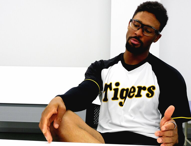 自身のピッチング哲学について語るデュプランティエ　©Number Web