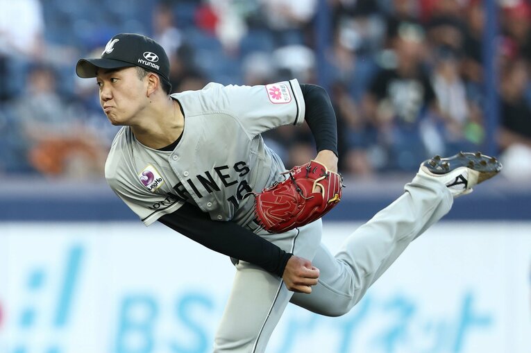 7月のフレッシュオールスターではパ・リーグ選抜の先発として力投した　©JIJI PRESS