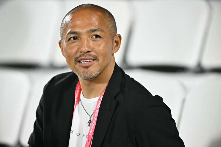 スペイン戦前日の練習に現れた小野伸二　©Takuya Kaneko／JMPA