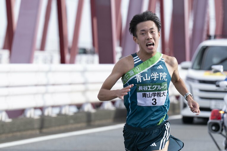 青学大の2区を走った荒巻　©Tadashi Hosoda