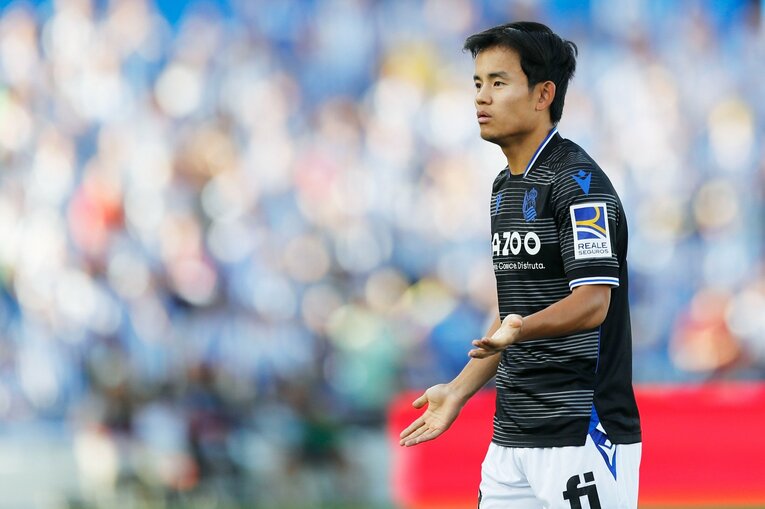 久保建英は「シルバらと共存・連動」が今のソシエダで最適解か　マンU戦勝利から中2日→“トップ下で迷った”古巣戦を撮って気づいたこと(10)