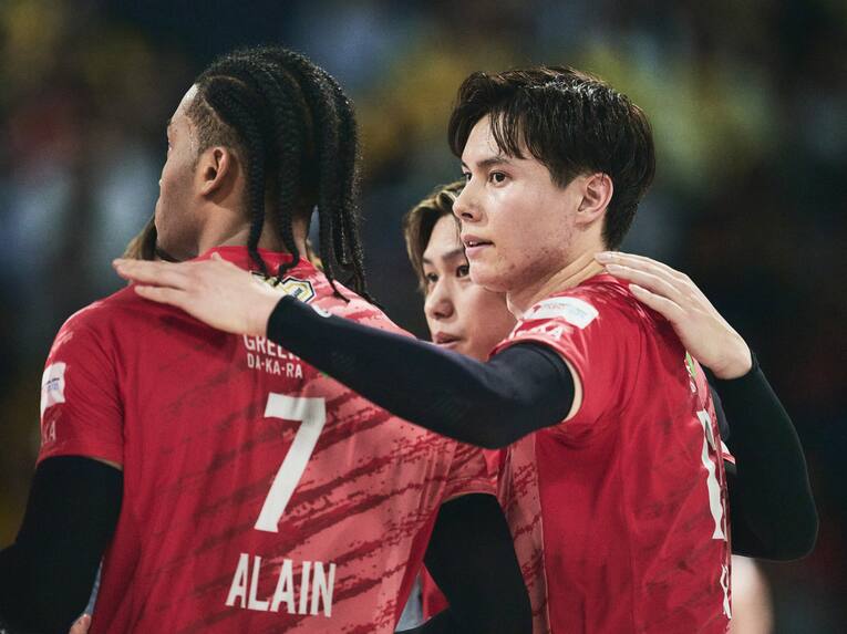 高橋藍（サントリーサンバーズ大阪）　©︎Yuki Suenaga