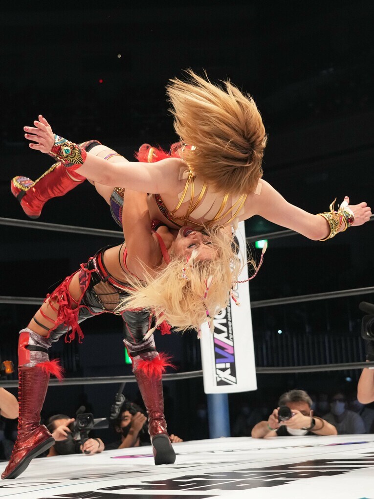 ジュリアのジャーマンスープレックス