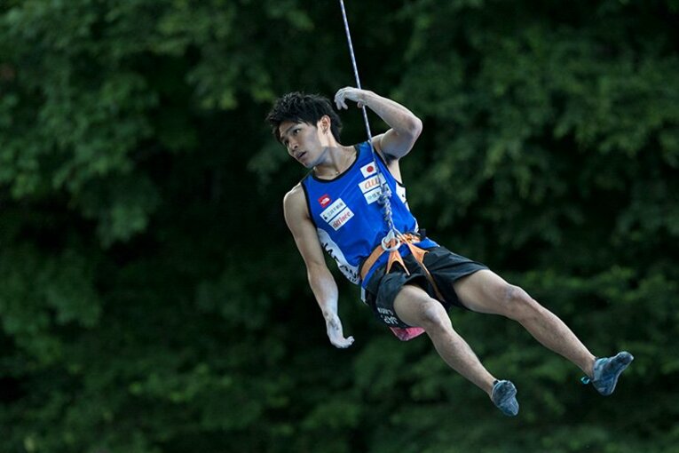 日本人選手トップとして貫禄ある登りをみせた楢﨑智亜。