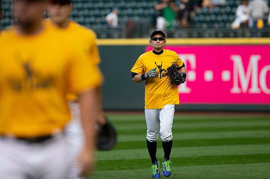 イチロー、ガチ草野球で打率10割?デビュー戦は「和歌山智辯」に決定。<Number Web> photograph by GettyImages