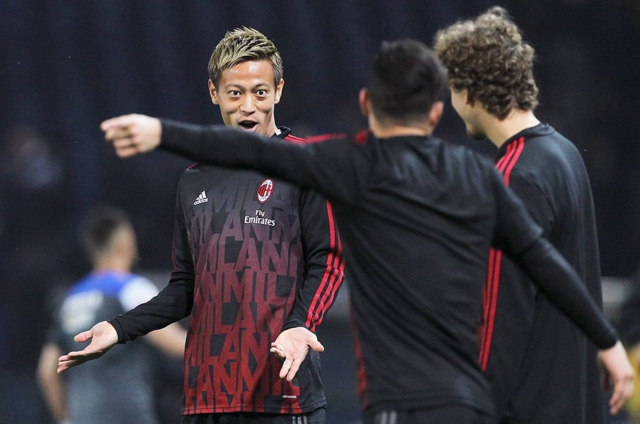 本田圭佑は新監督と何を話すのか。アタッカー6番手の評価を覆す策は?<Number Web> photograph by Getty Images