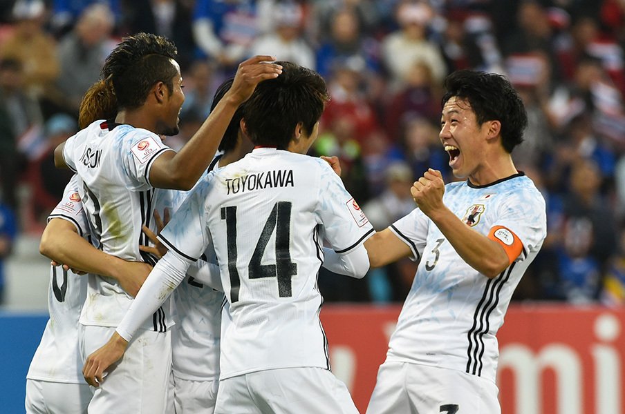 U-23が満たす「強いチームの条件」。発言が似てきた手倉森監督と遠藤航。<Number Web> photograph by Takuya Sugiyama