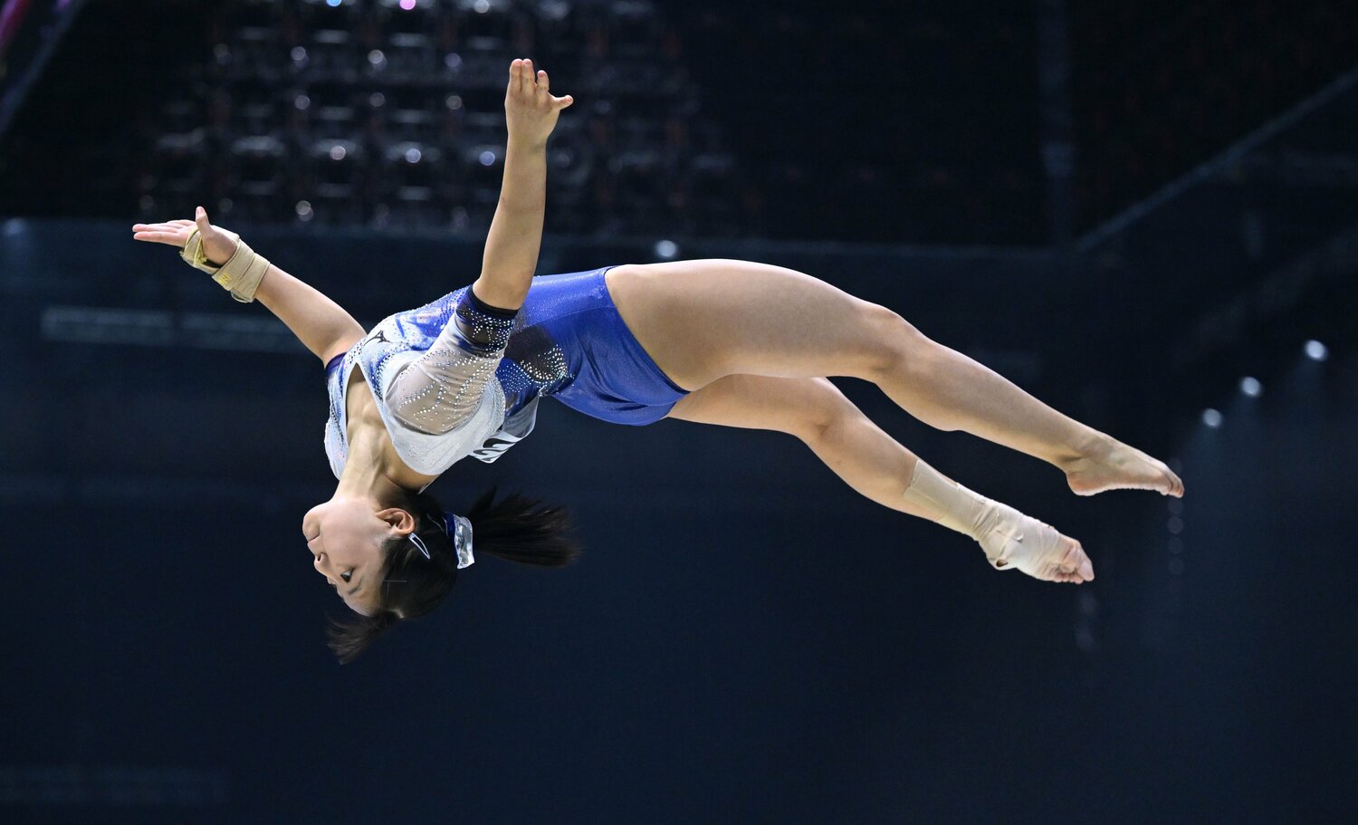 渡部の平均台　©EPA/JIJI PRESS