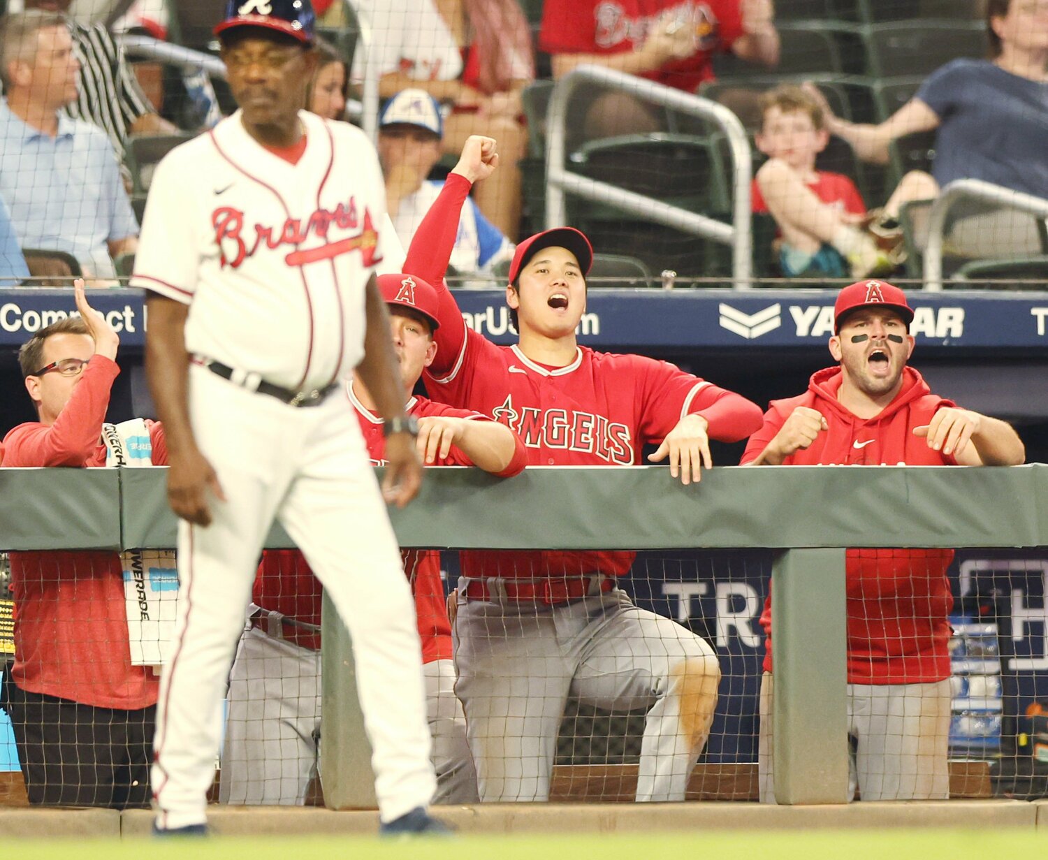 強豪ブレーブス相手の勝利に大喜び　©JIJI PRESS