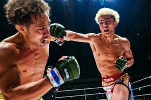 爆発的としか言えない“衝撃のKO劇”…フェザー級王者・鈴木千裕と朝倉未来、平本蓮の交錯はあるか？「実力の順列がすべてではない」RIZINの価値観