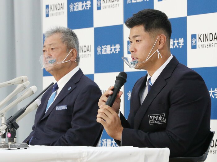 「近大にものすごいバッターがおる」入学前の佐藤輝明を岡田彰布が見ていた…恩師が明かす阪神との奇縁「とんでもない三振もしてたけど」＜Number Web＞ photograph by JIJI PRESS