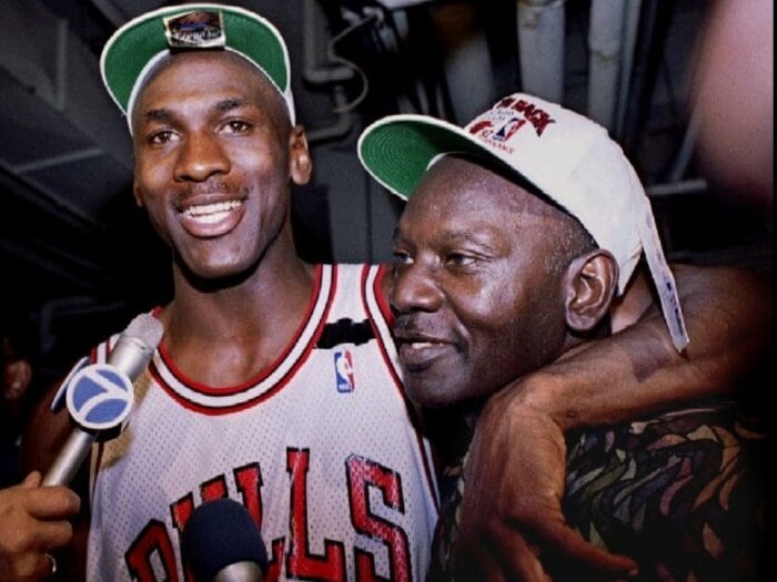 マイケル・ジョーダン60歳に…悲惨な殺人事件が起こる直前、父ジェームズが明かしたジョーダン誕生の夜「あの日のことは何があっても忘れない」＜Number Web＞ photograph by Reuters/AFLO