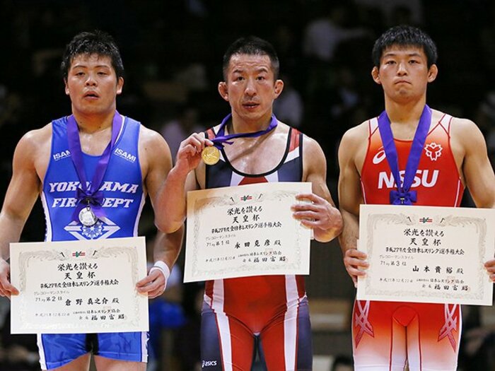 11年ぶりのレスリング復帰戦で優勝。永田克彦が我が子に見せた父の背中。＜Number Web＞ photograph by Yusuke Nakanishi/AFLO SPORT