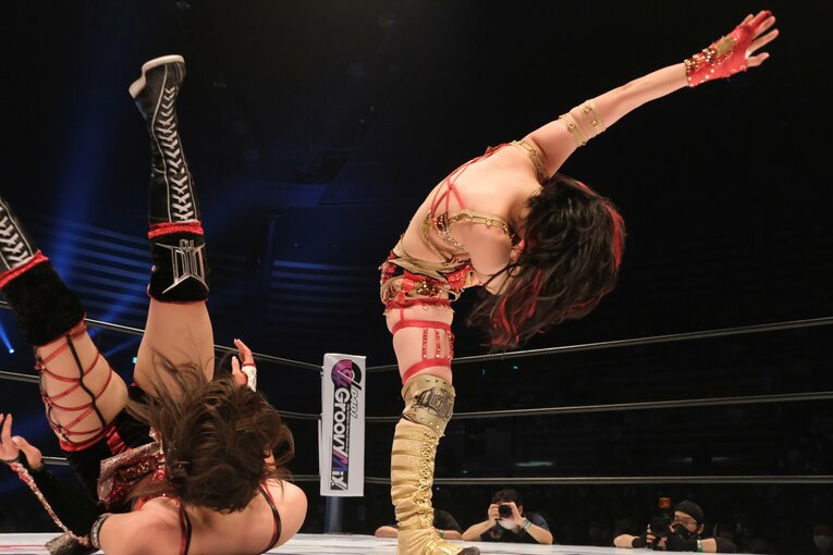 “元アイドルのパワーファイター”ひめか覚醒の日…父の死を乗り越え、スターダムリーグ戦で林下詩美にも勝利「もうクヨクヨしてられない」(64)