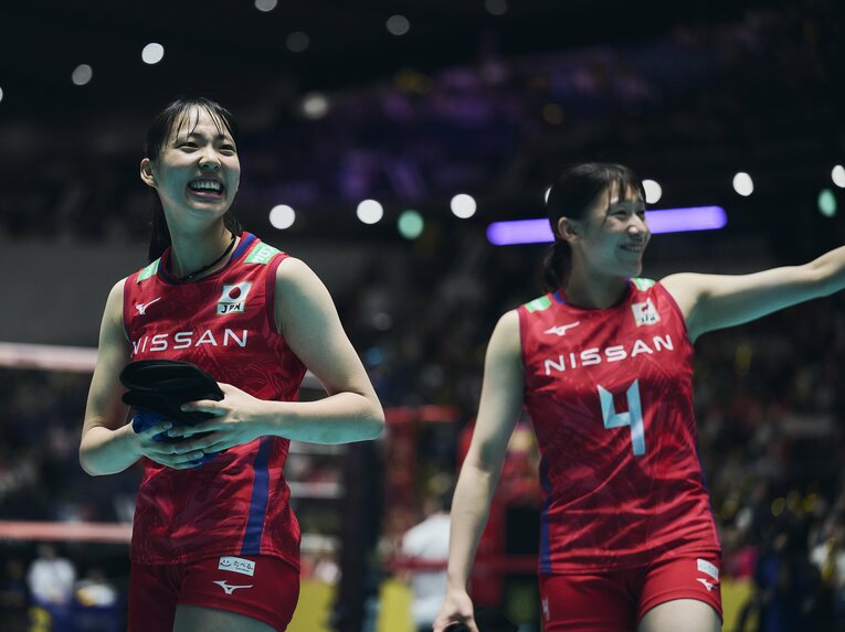 関菜々巳、石川真佑／FIVBパリ五輪予選　©︎Yuki Suenaga