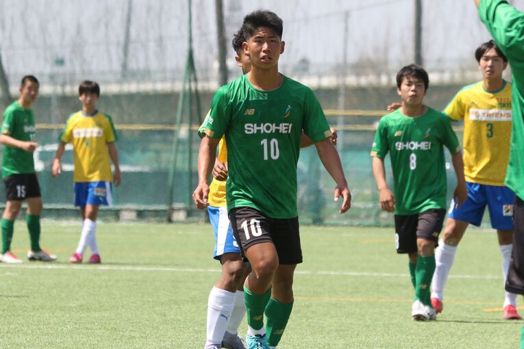 FC東京入りが決まっているMF荒井悠汰（高3）　©Takahito Ando