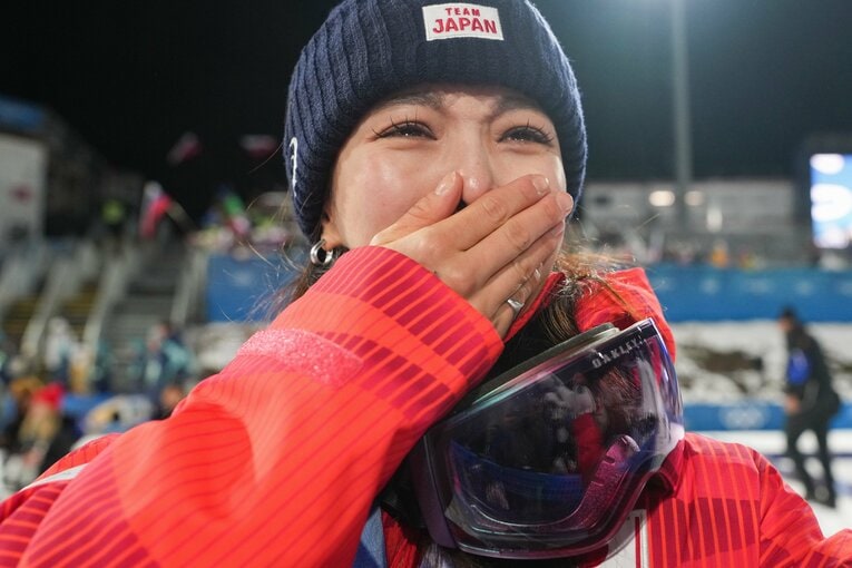 ミラノ五輪ジャンプ混合団体で銅メダルを獲得した日本チーム　©Tsutomu Kishimoto／JMPA